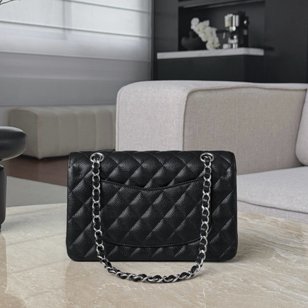 CHANEL Black Quilted Handbag with Silver Chain - Picture 4 of 13